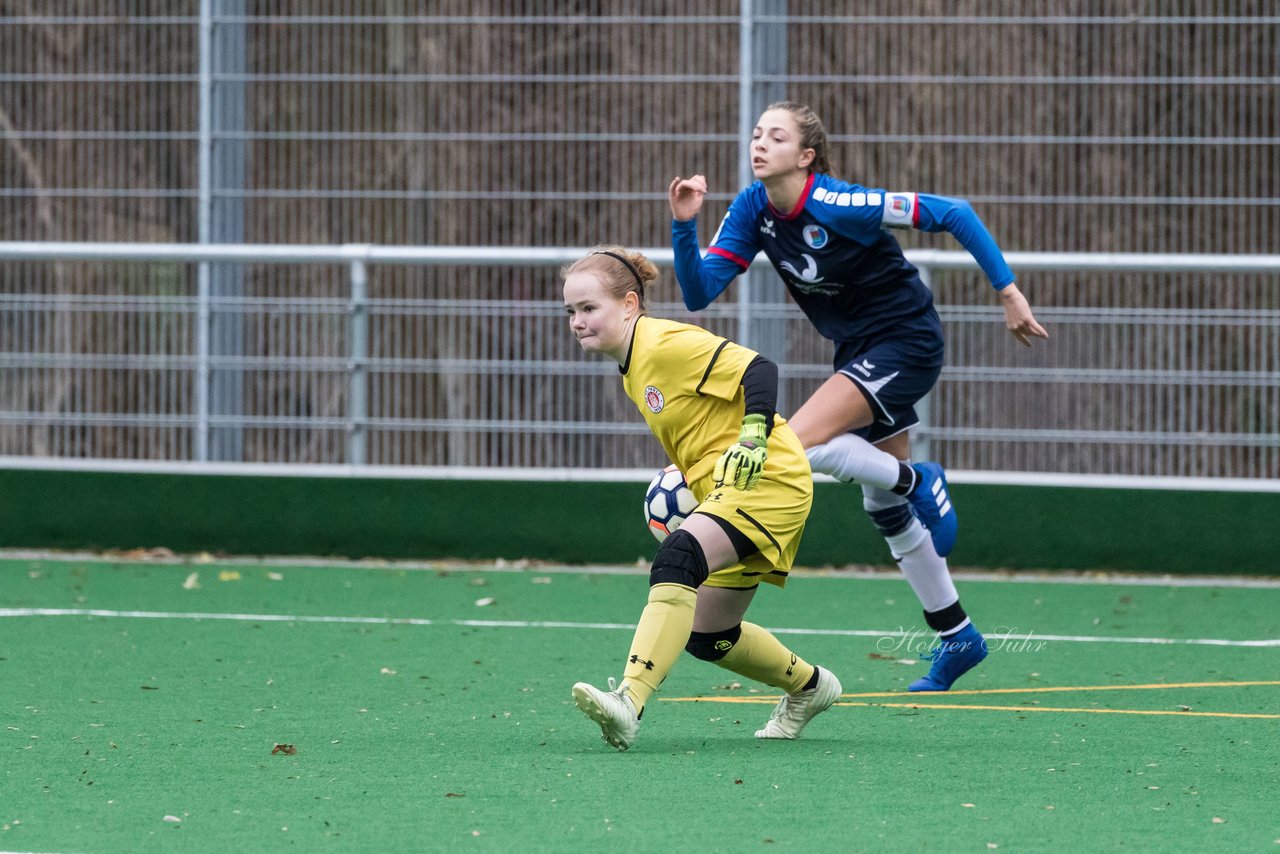 Bild 270 - wBJ VfL Pinneberg - St. Pauli : Ergebnis: 7:0 (Abbruch)